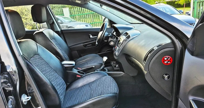 Kia Ceed cena 16500 przebieg: 231000, rok produkcji 2008 z Sobótka małe 631